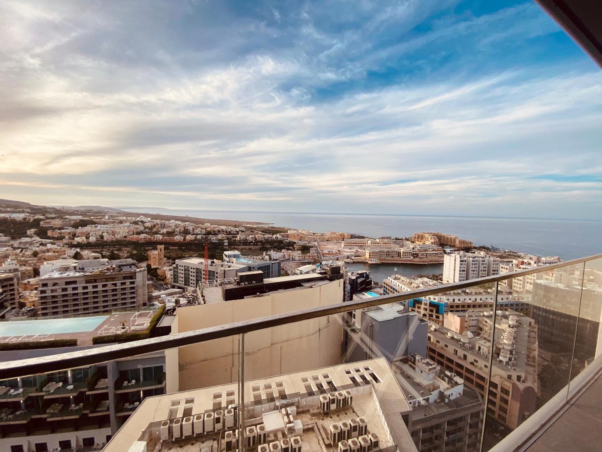 Sea View Mercury Tower, Rooftop Infinity Pool Saint Julian's